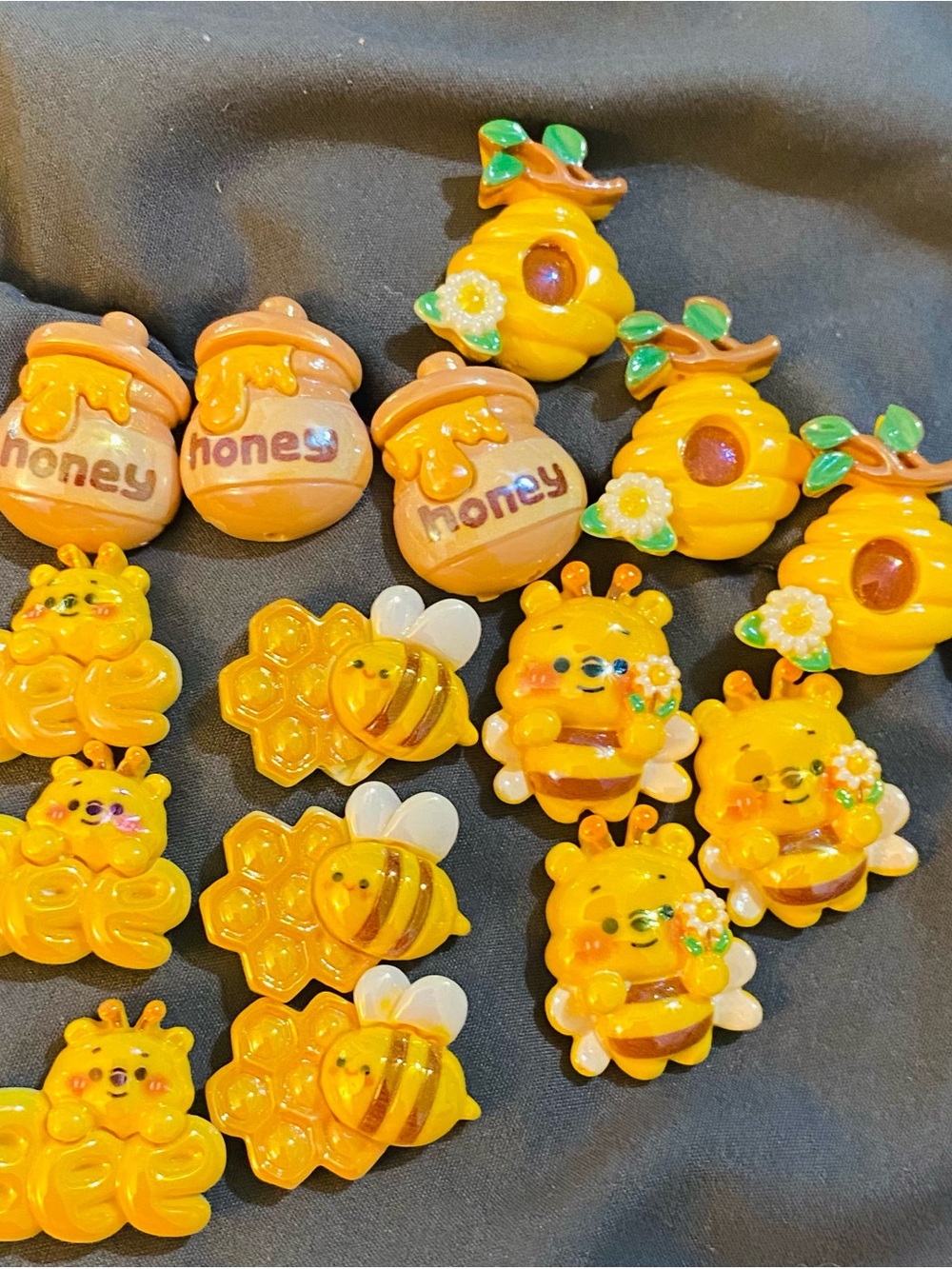 Cute Yellow Honeybee flat backs. Do fit pens!  - Set of Decorative Embellishment